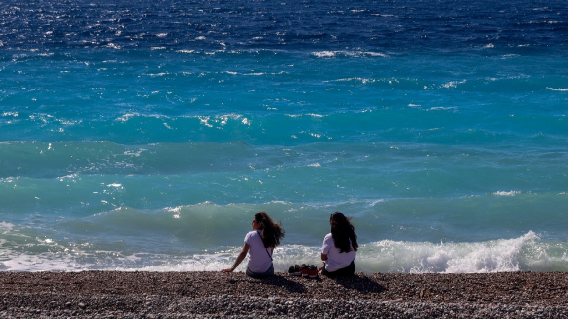 Καιρός: Θυελλώδεις βοριάδες στο Αιγαίο και 40άρια στα δυτικά - Πολύ υψηλός κίνδυνος πυρκαγιάς σε 7 περιφέρειες 