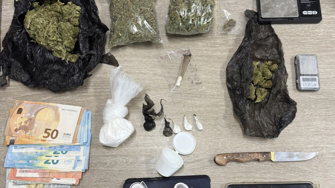 Συνελήφθησαν 3 νεαροί για ναρκωτικά και όπλα στο Ηράκλειο 
