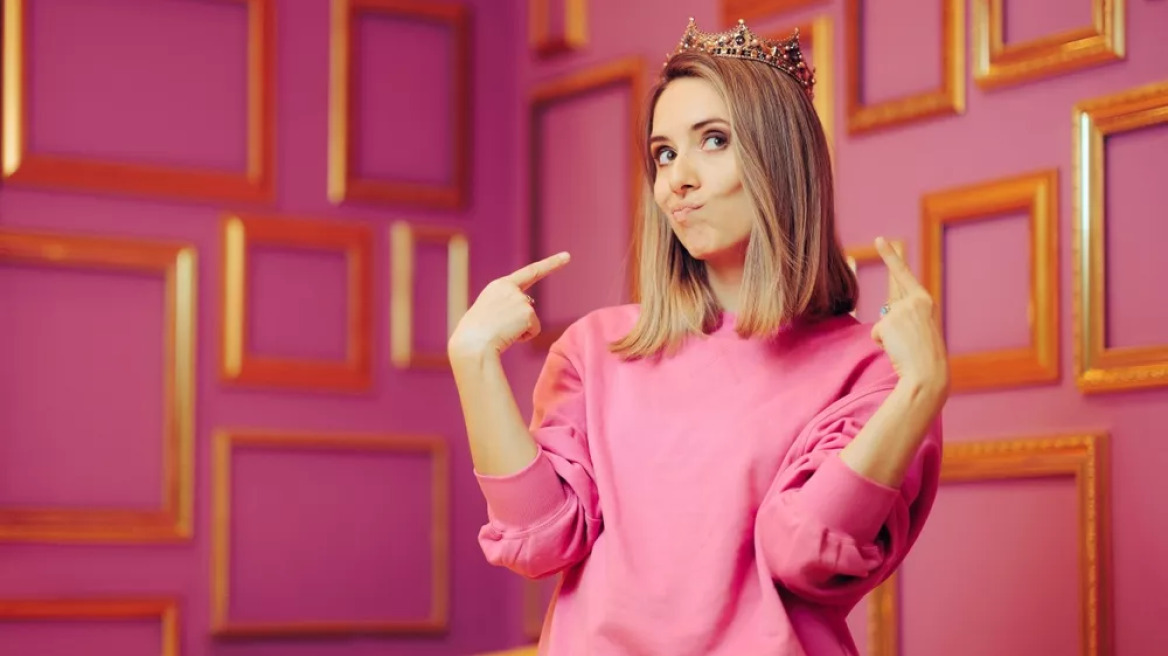 «Ξέρεις ποιος είμαι εγώ;» – Και άλλες 6 φράσεις που δεν μαρτυρούν αυτοπεποίθηση, αλλά αλαζονεία