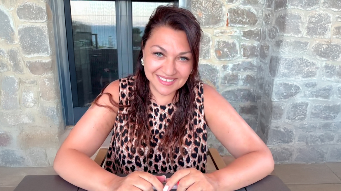 Καίτη Γαρμπή: Το βίντεο με τα τοπικά επιρρήματα που εντυπωσίασε τον Διονύση Σχοινά - «Είσαι τρελή το ξέρεις;» της είπε