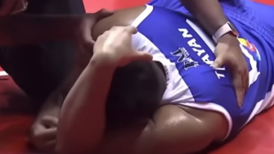 Πρωτάθλημα μπάσκετ Φιλιππίνες: Ισόβιος αποκλεισμός σε παίκτη για δολοφονικό χτύπημα σε αντίπαλο - Βίντεο
