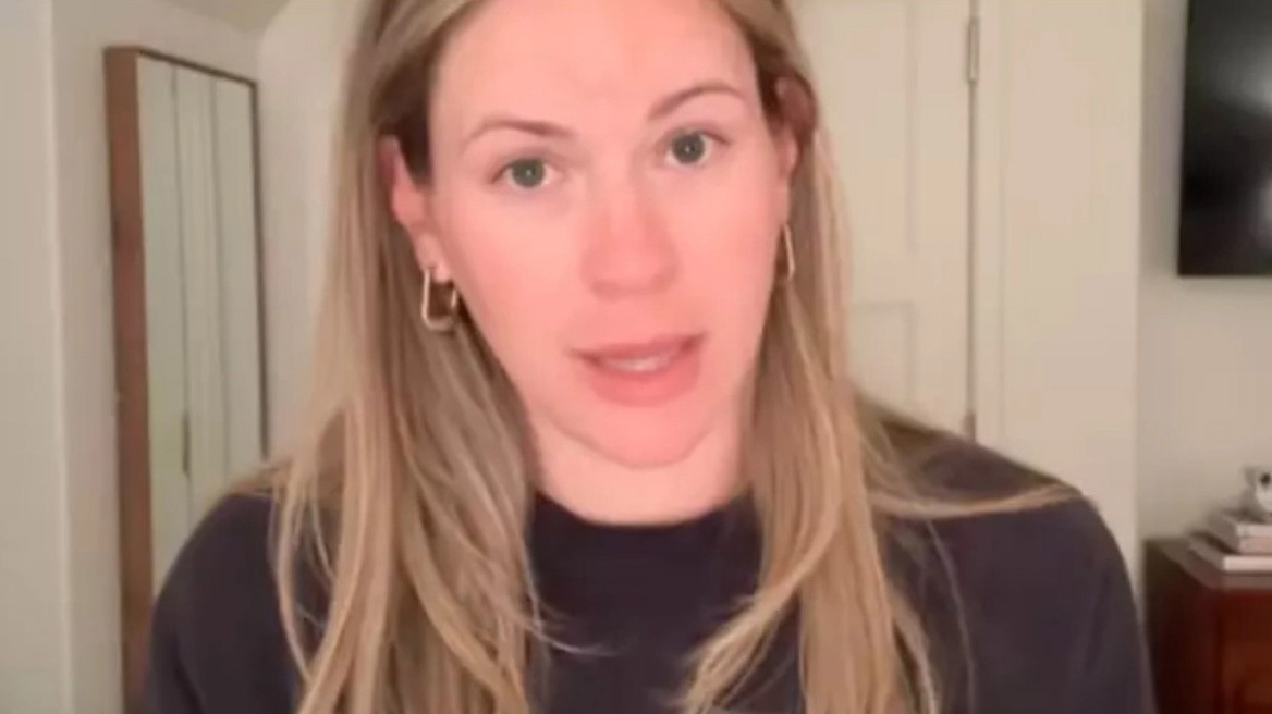 Γυναίκα ζητά συγγνώμη γιατί ακύρωσε πτήση λόγω οξείας γαστρεντερίτιδας: Τι συνέβη εν ώρα πτήσης