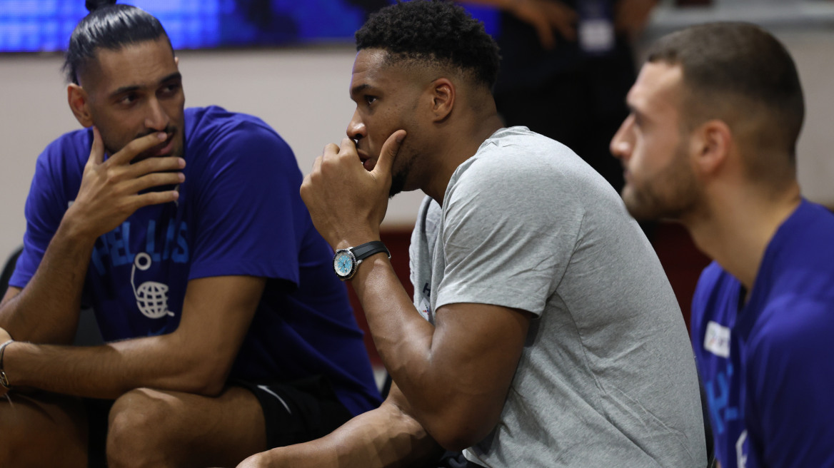 Γιάννης Αντετοκούνμπο: Στο πλευρό της Εθνικής μπάσκετ στο φιλικό με το Μαυροβούνιο στο Παλατάκι - Βίντεο 