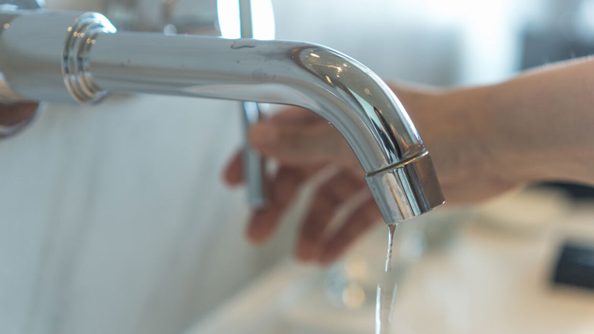 Χιλιάδες Βρετανοί θα μείνουν χωρίς νερό για 48 ώρες μετά από σοβαρή βλάβη σε κεντρικό αγωγό