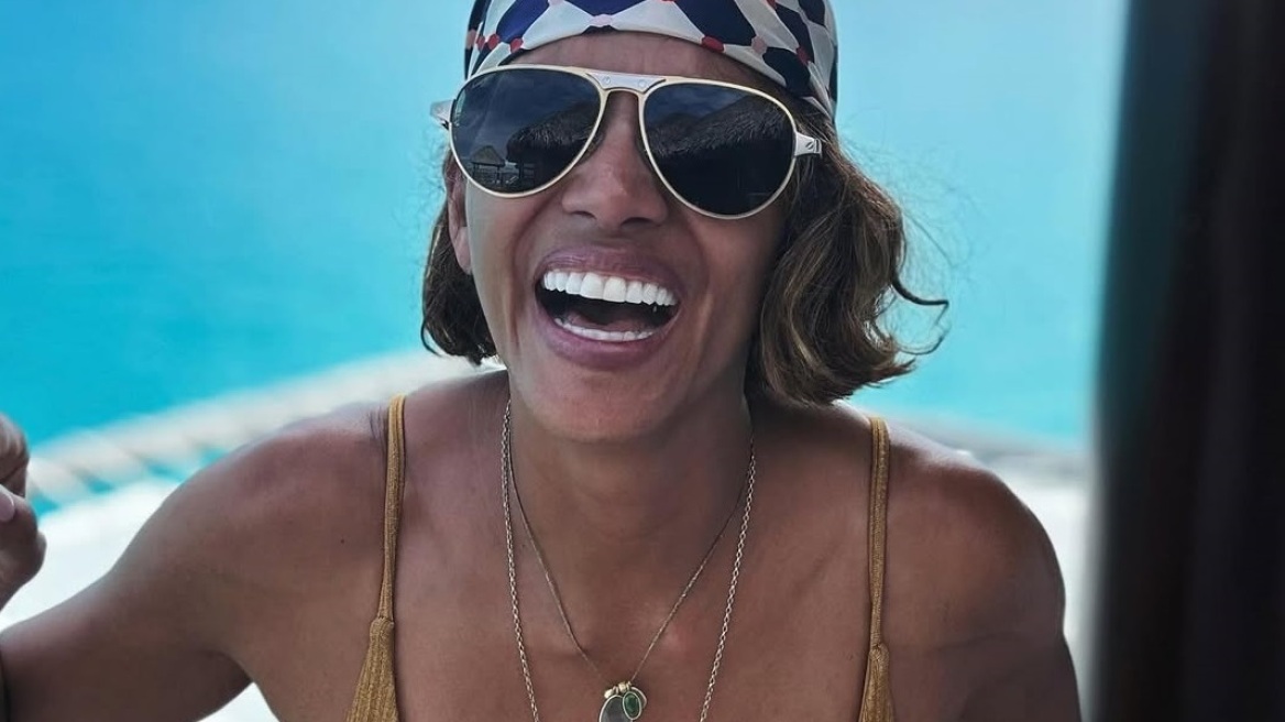 Χάλι Μπέρι: Πώς απάντησε στον πρώην σύζυγό της, ο οποίος ειπε ότι στον γάμο τους δεν μαγείρευε και δεν καθάριζε