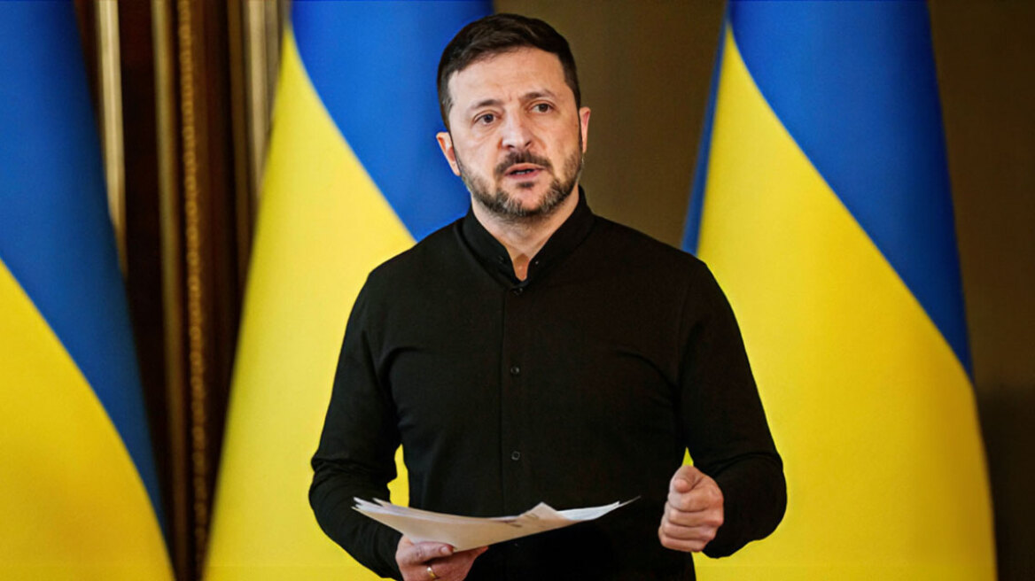 Συμφωνεί για ειρηνευτική λύση ο Ζελένσκι μετά τη συνομιλία με Τραμπ - «Παράθυρο» για το εδαφικό, αρκεί να είναι παρούσα η Ουκρανία στη συζήτηση
