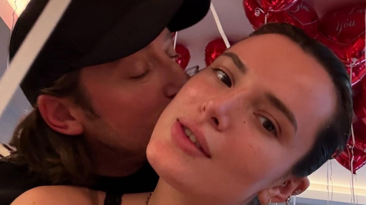 Μπέλα Θορν: Πώς αντέδρασε στην αρνητική κριτική που δέχθηκε για την πρόταση γάμου που έκανε στον σύντροφό της