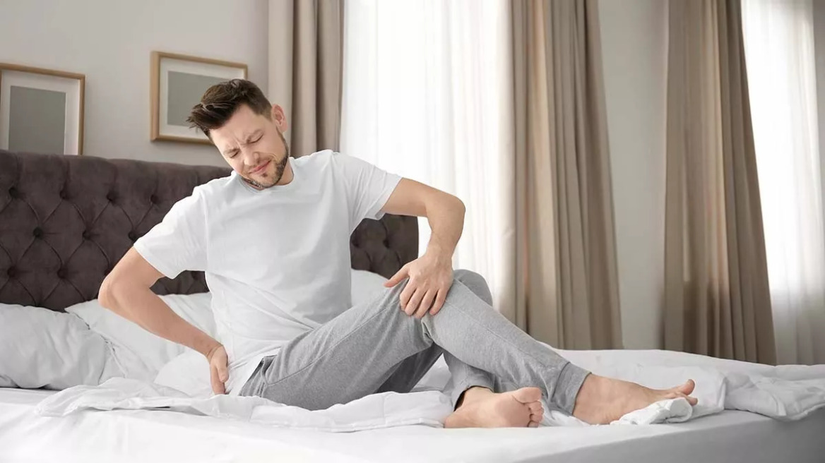 Πόνος στον κόκκυγα ή κύστη κόκκυγος: Ποια είναι η διαφορά – Πώς αντιμετωπίζονται