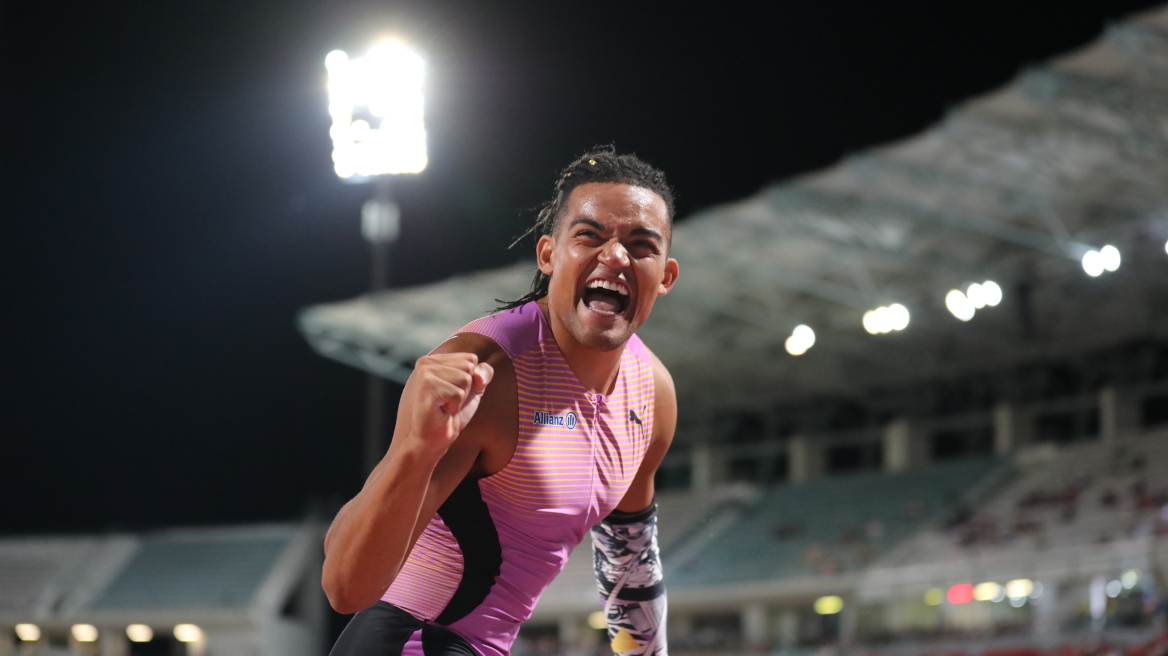 «Χόρευε» στη βροχή ο Καραλής: Πρώτος με άλμα στα 6.02μ στο Diamond League της Λωζάνης - Δείτε βίντεο 