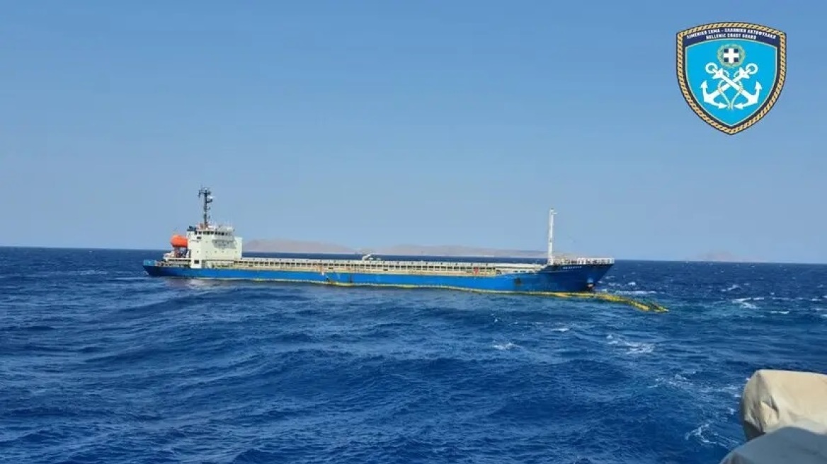 Ημιβυθισμένο φορτηγό πλοίο στα ανοιχτά της Σητείας - Είχε προσαράξει σε ύφαλο από τα τέλη Ιουλίου