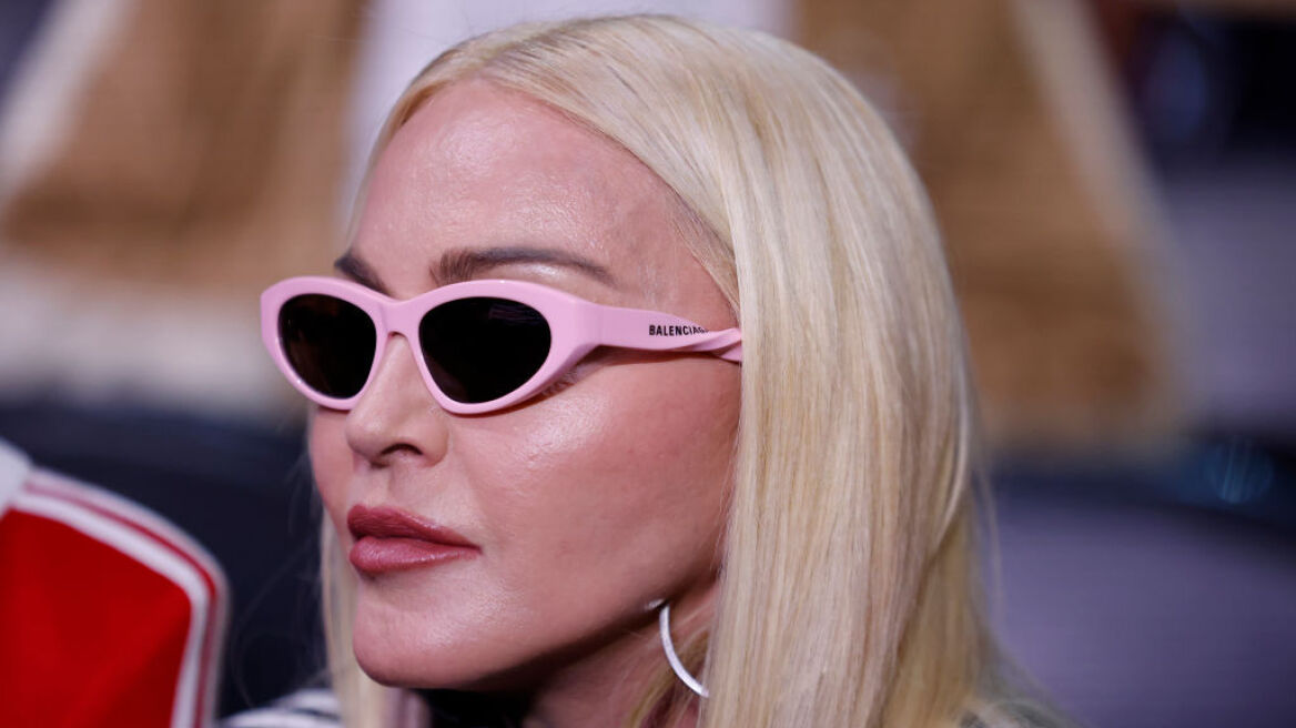 Η Madonna γιόρτασε τα 67α γενέθλιά της στην Ιταλία με μία τεράστια τούρτα Labubu
