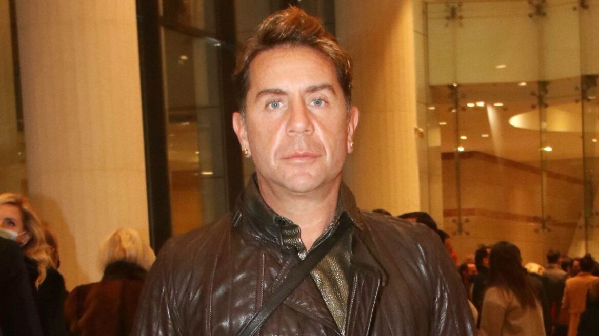 «Ο Γιώργος Μαζωνάκης προσπαθεί να διαχειριστεί με ψυχραιμία την περιπέτεια που βίωσε», δήλωσε ο δικηγόρος του