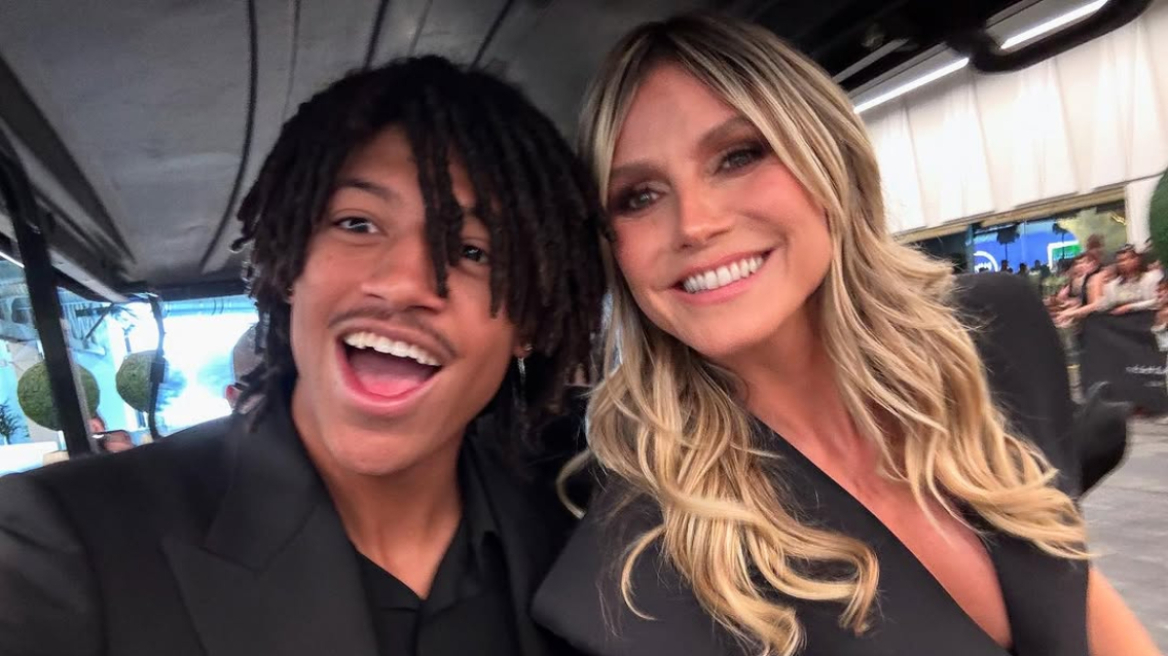 Χάιντι Κλουμ: Ο γιος της περπάτησε σε πασαρέλα της Νέας Υόρκης - Δείτε βίντεο
