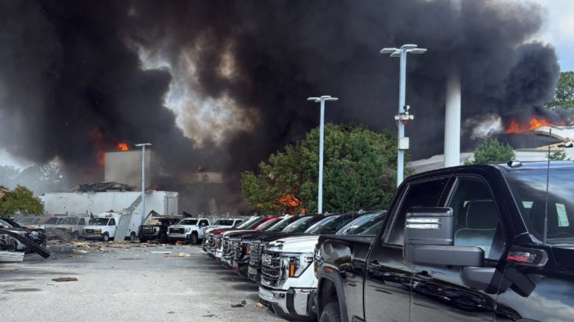 ΗΠΑ: Όχημα έπεσε σε αγωγό φυσικού αερίου στη Βόρεια Καρολίνα και εξερράγη - Δείτε βίντεο