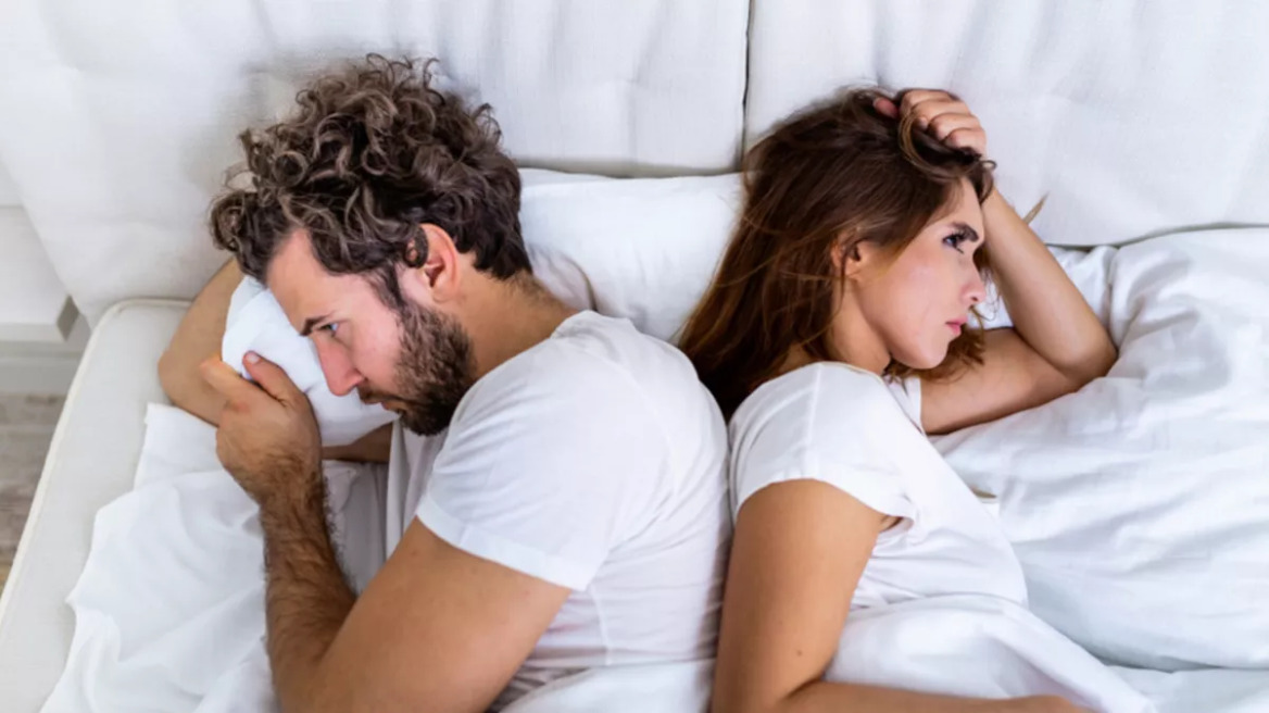 «Ο σύντροφός μου δε θέλει να κάνουμε σεξ» – Τι φταίει και πώς αντιμετωπίζεται