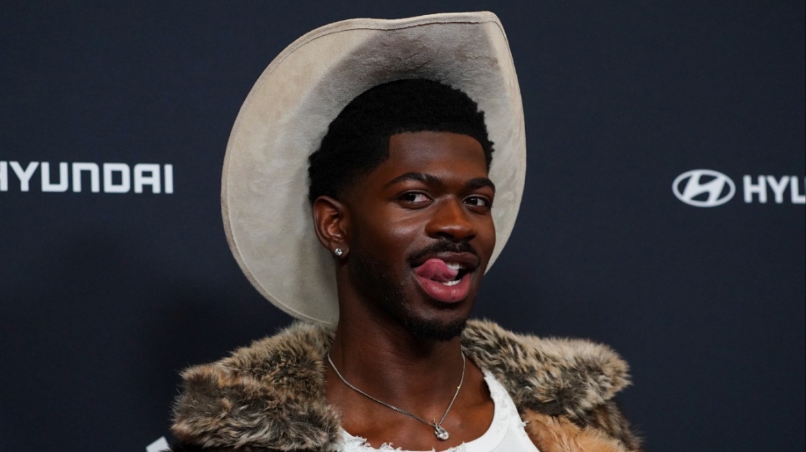 Ο ράπερ Lil Nas X συνελήφθη για επίθεση σε αστυνομικό και κρατείται σε φυλακή του Λος Άντζελες 