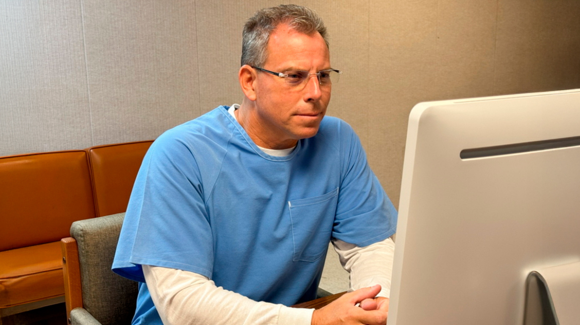 Απορρίφθηκε το αίτημα αποφυλάκισης του Έρικ Μενέντεζ που δολοφόνησε τους πλούσιους γονείς του με τον αδελφό του