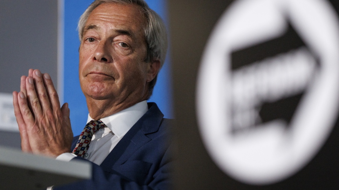 Ο Φάρατζ στα βήματα του Τραμπ – Ζητά μαζικές απελάσεις αιτούντων άσυλο από τη Βρετανία
