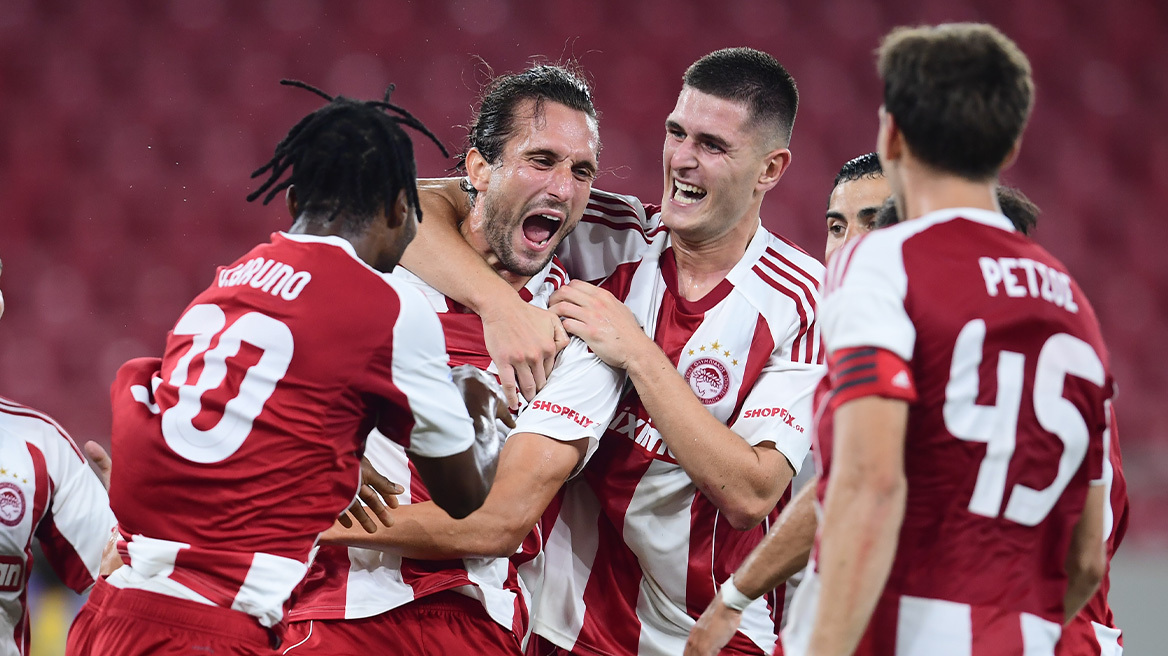 Ολυμπιακός - Αστέρας Τρίπολης 2-0: Λυτρώθηκαν στις καθυστερήσεις οι πρωταθλητές - Δείτε τα γκολ 