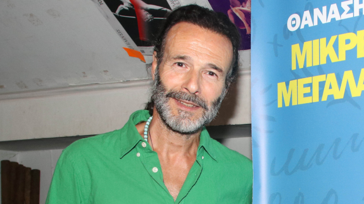 Ο Θανάσης Ευθυμιάδης ανακοίνωσε την επιστροφή του στο θέατρο
