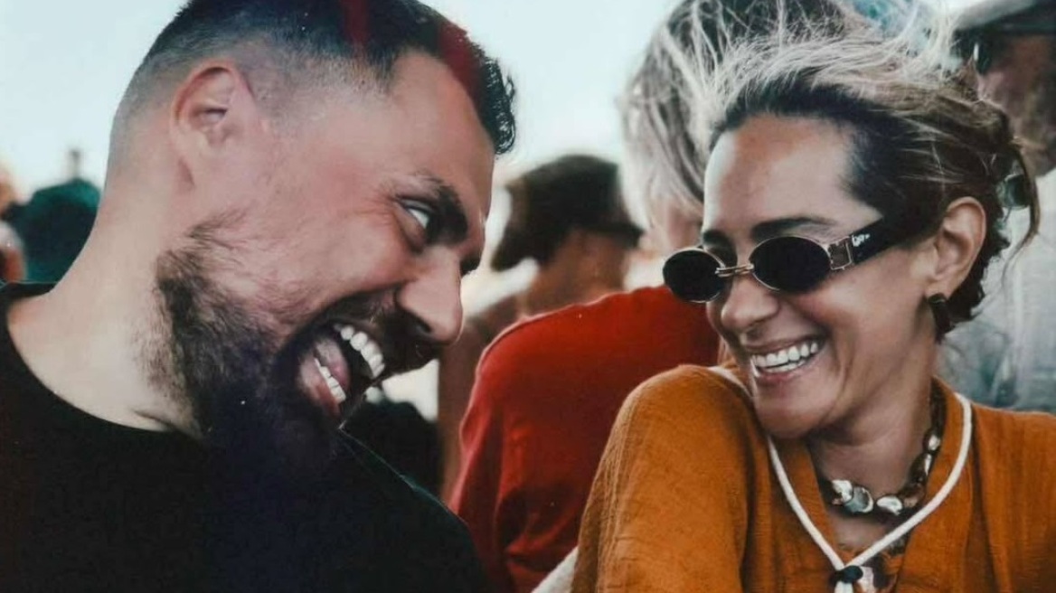 Το σχόλιο του Θέμη Καραμουρατίδη μετά την ανάρτηση του Μ. Βουλαρίνου για τη Νατάσα Μποφίλιου και το «ρούφηγμα της κοιλιάς»