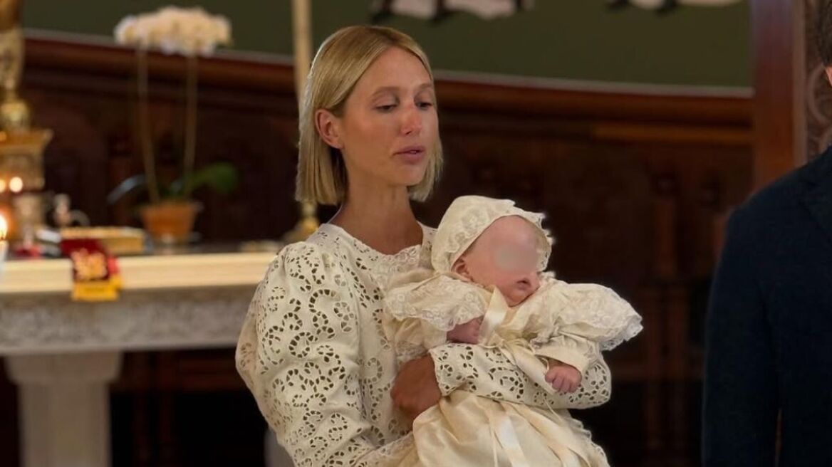 Η Μαρία Ολυμπία Ντε Γκρες βάφτισε τον γιο του Ρόμπερτ Μαξιμιλιανού και της Άννας Γκετί 