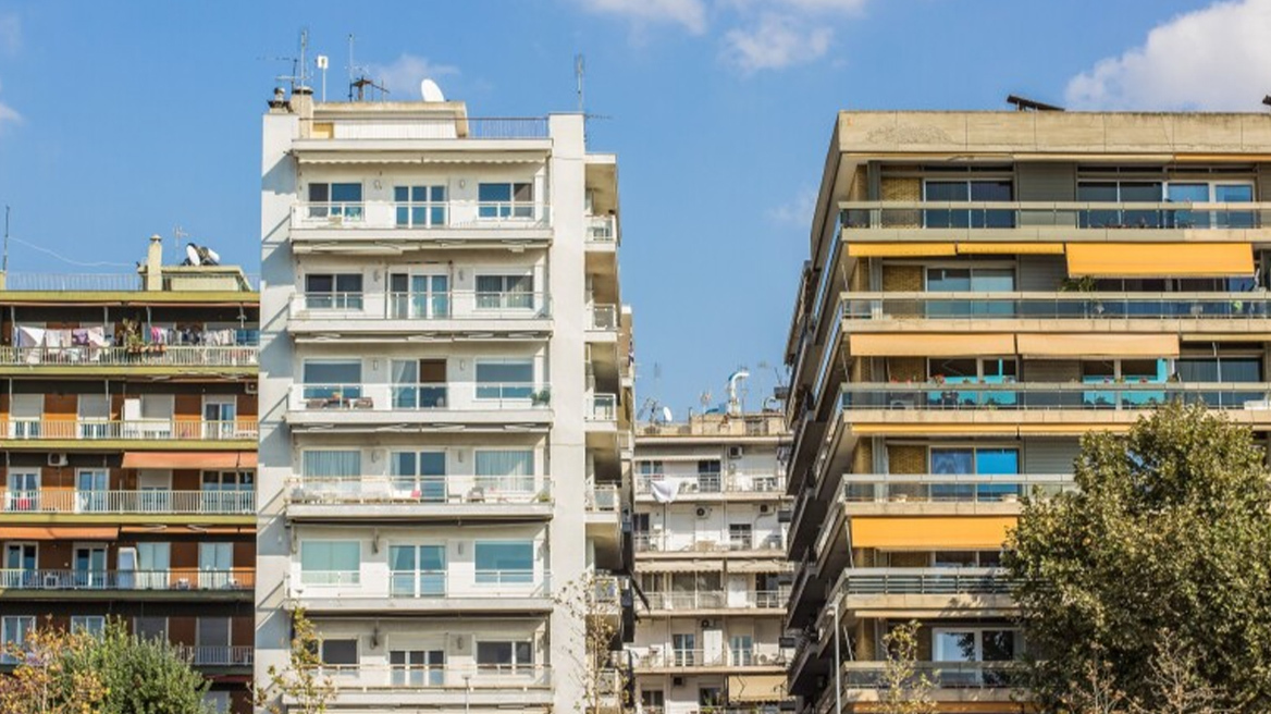 Κίνδυνος στα κοινόχρηστα: Πώς οι καθυστερήσεις απειλούν τις πολυκατοικίες