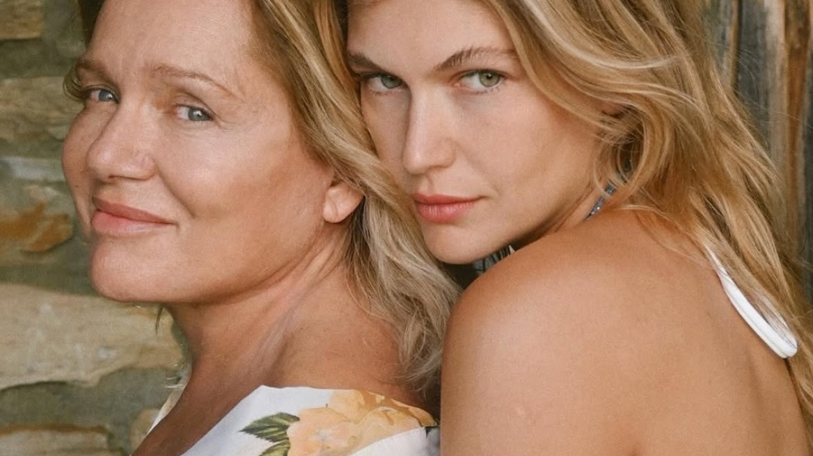 Μαρία Καβογιάννη – Κλέλια Ανδριολάτου: Η αγκαλιά στη φωτογραφία από τις διακοπές τους
