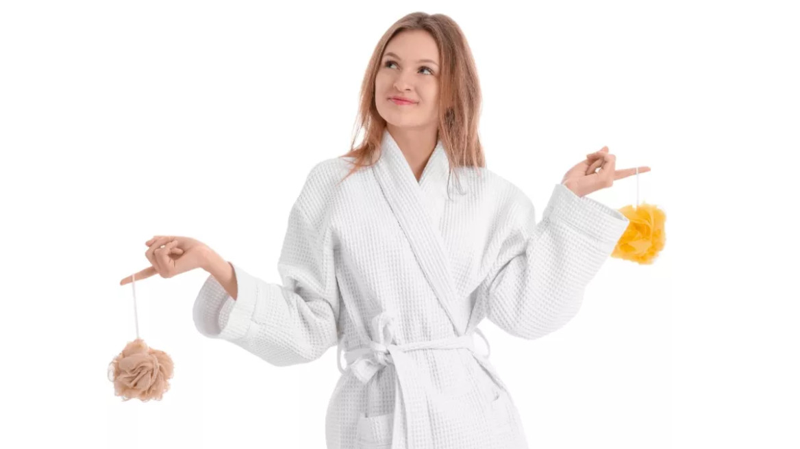 Το αξεσουάρ του ντους που μια ειδικός δεν χρησιμοποιεί ποτέ – «Είναι γεμάτο βακτήρια»