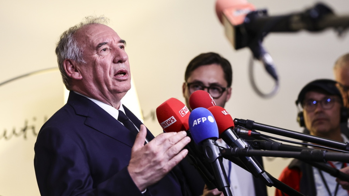 Πίεση στα γαλλικά ομόλογα καθώς η κυβέρνηση Μπαϊρού βρίσκεται υπό κατάρρευση