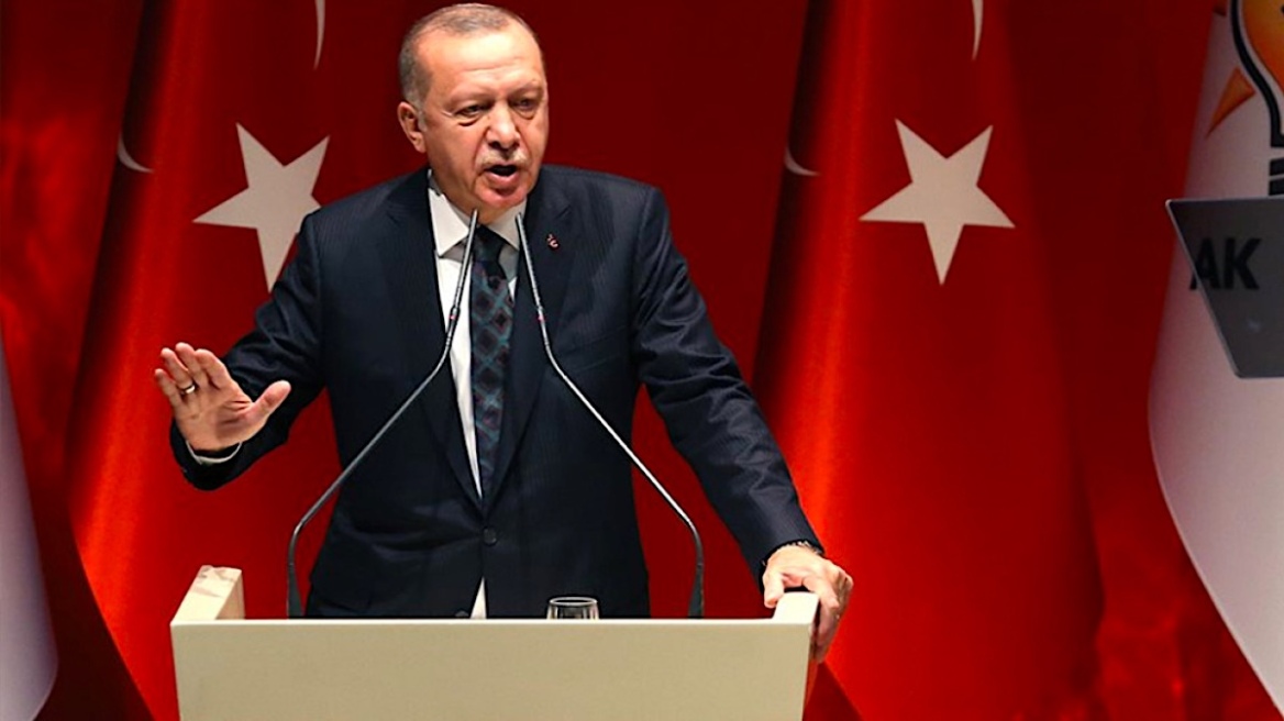 Η Τουρκία γιορτάζει την Ημέρα Νίκης με μεγαλειώδεις τελετές.