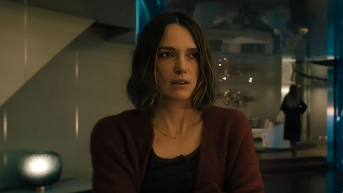 Η Κίρα Νάιτλι πρωταγωνιστεί στο νέο ψυχολογικό θρίλερ του Netflix, «The Woman in Cabin 10»
