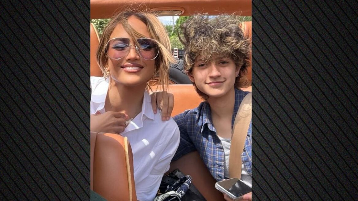 Η Τζένιφερ Λόπεζ βρέθηκε στα Χάμπτονς με το non-binary παιδί της - Δείτε φωτογραφίες