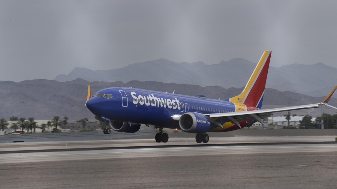 Τέλος στα δωρεάν επιπλέον καθίσματα για παχύσαρκους επιβάτες στην Southwest Airlines - «Δεν έχουν πλέον ιδέα ποιοι είναι οι πελάτες τους»