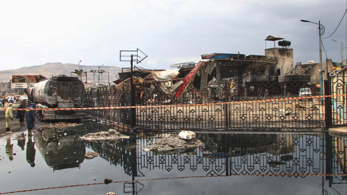 Στους 10 αυξήθηκαν οι νεκροί από τους βομβαρδισμούς του Ισραήλ στην Υεμένη 