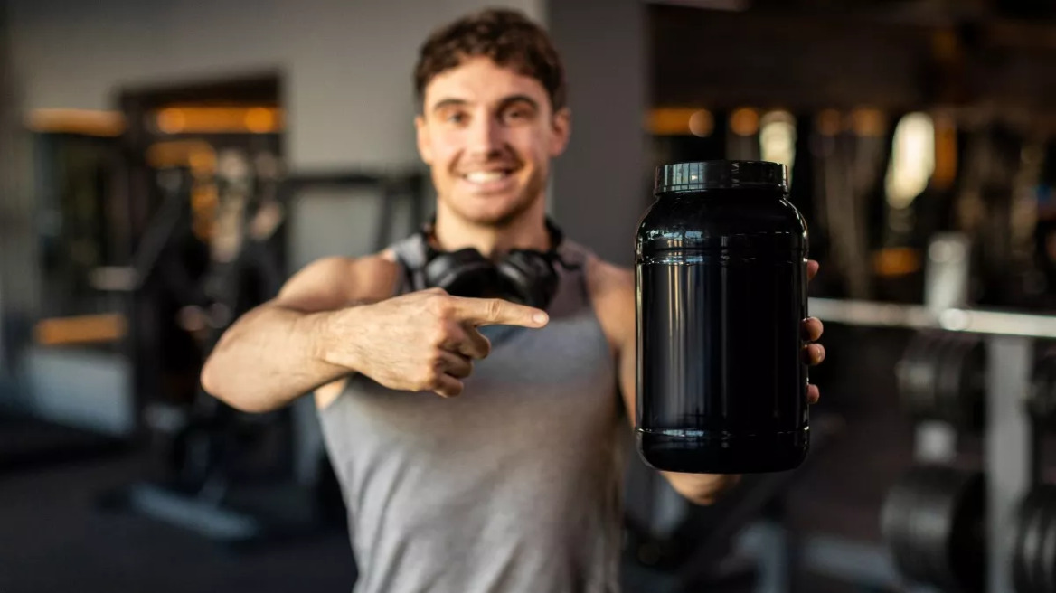 Πόσο ασφαλής είναι η κρεατίνη; Μια ειδικός εξηγεί πώς επιδρά σε μυαλό και σώμα