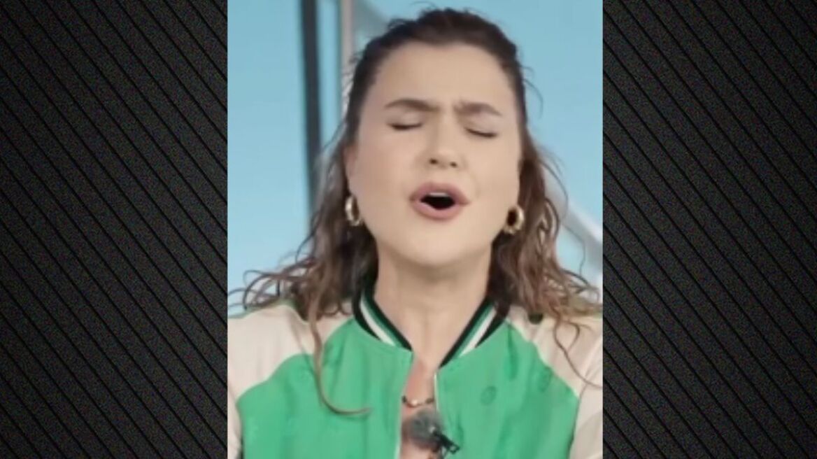 Τουρκάλα τραγουδίστρια ερμήνευσε σε άπταιστα ελληνικά το «Όλα σε θυμίζουν» της Χαρούλας Αλεξίου - Δείτε το βίντεο