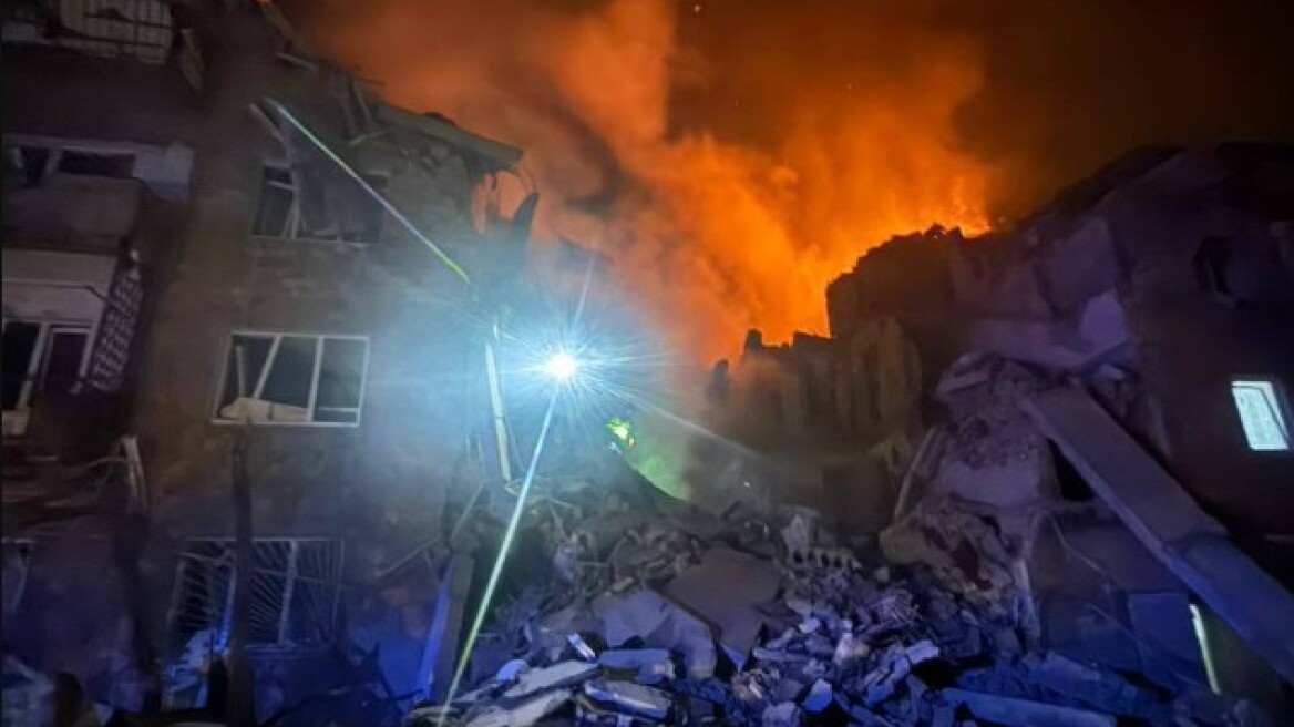 Κύμα πληγμάτων της Ρωσίας στο Κίεβο, τουλάχιστον 3 νεκροί και 9 τραυματίες