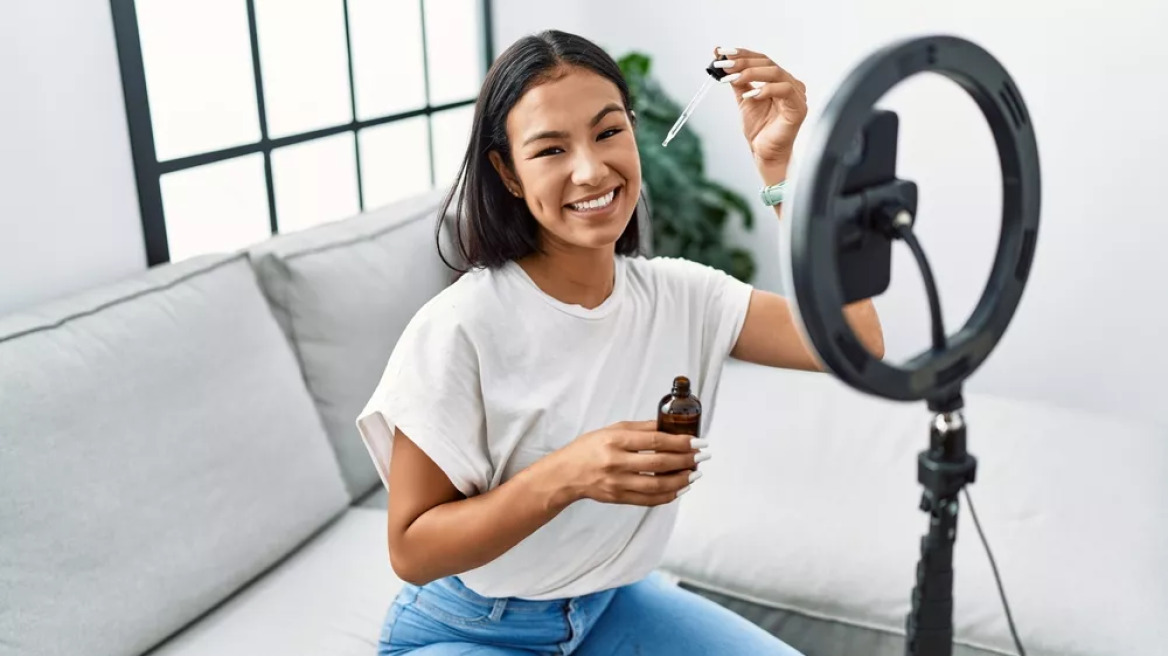 Το πανάρχαιο λάδι που υπόσχεται θαύματα στα social media – Πότε γίνεται επικίνδυνο