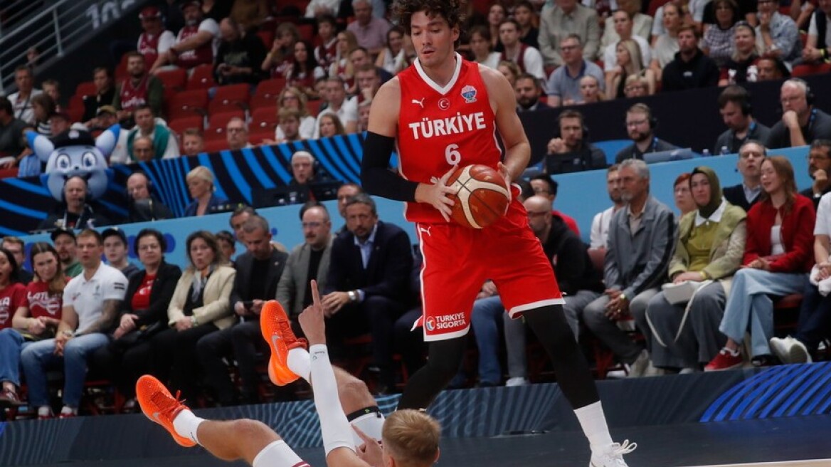 Eurobasket 2025: Με Όσμαν και Μιλουτίνοφ το top 10 της πρώτης μέρας - Βίντεο 