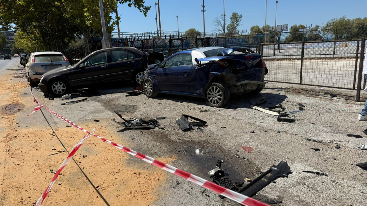 Τρελή πορεία αυτοκινήτου στη Θεσσαλονίκη: Έπεσε πάνω σε σταθμευμένα ΙΧ, συνελήφθη ο 31χρονος οδηγός - Δείτε βίντεο
