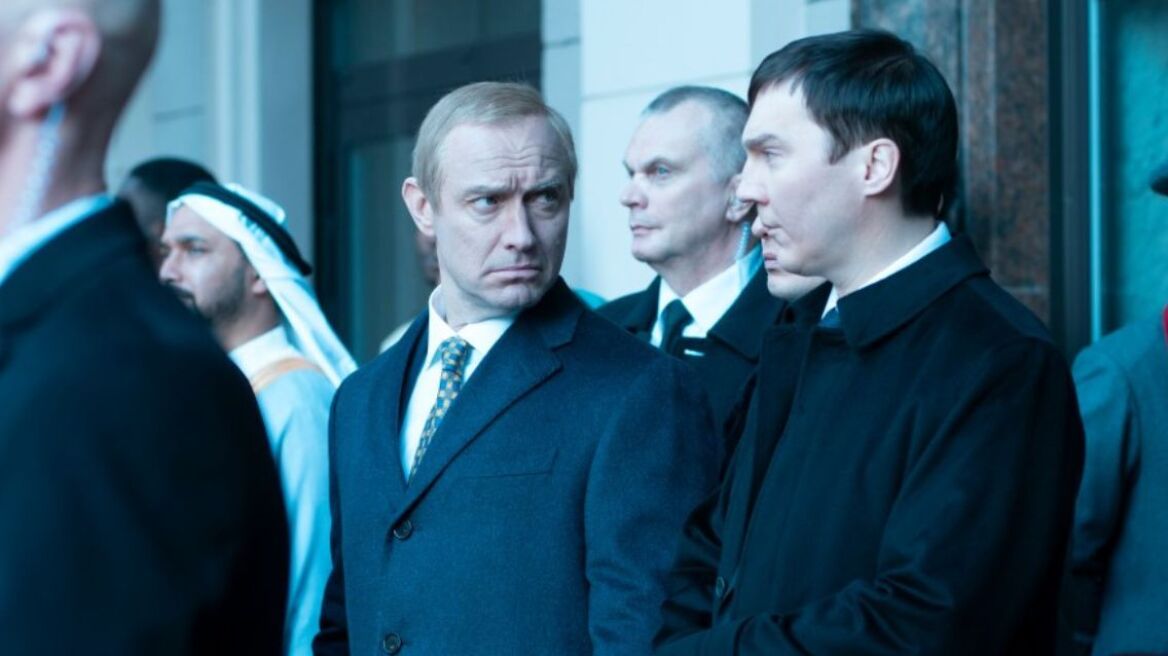 Ο Τζουντ Λο υποδύεται τον Βλαντίμιρ Πούτιν - Δείτε τις πρώτες φωτογραφίες από το «Wizard of the Kremlin»