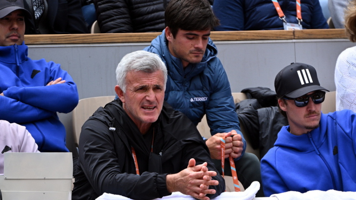 Απόστολος Τσιτσιπάς: Δεν μου άρεσε που μίλησε δημόσια για τον Στέφανο ο Ιβανίσεβιτς - Είναι καλή  η φυσική του κατάσταση 