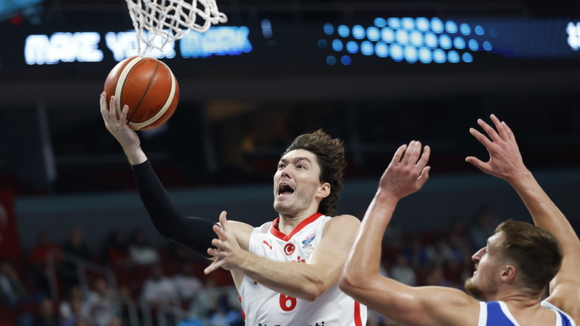 Eurobasket 2025: Ακάθεκτη Τουρκία έκανε το 2/2 με ηγέτη Σενγκούν, 92-78 την Τσεχία - Βίντεο