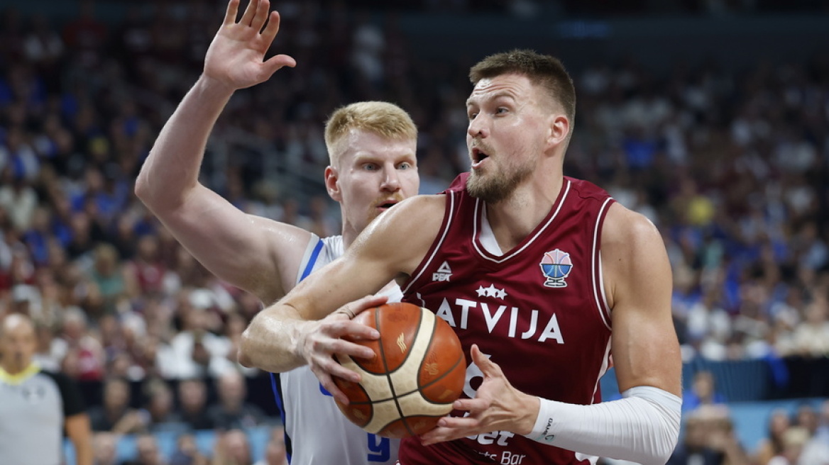 Eurobasket 2025: Πρώτη νίκη για την Λετονία με κορυφαίο τον  Πορζίνγκις, 72-70 την Εσθονία - Βίντεο 