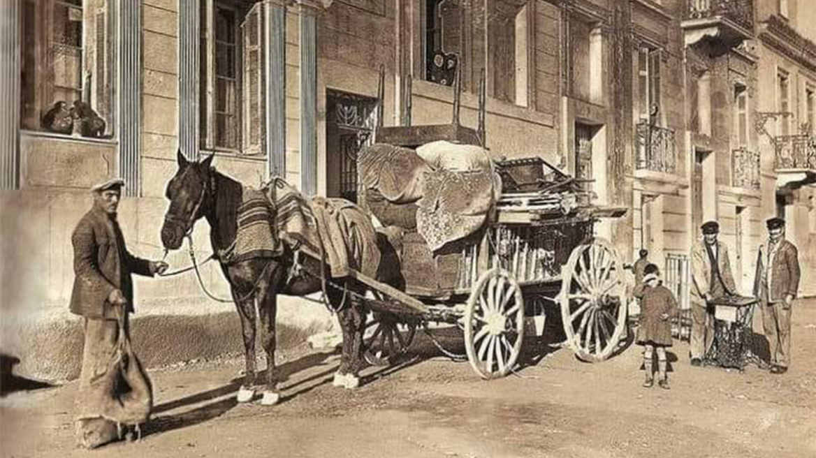 Ενοικιάζεται. Πληροφορίαι εντός...