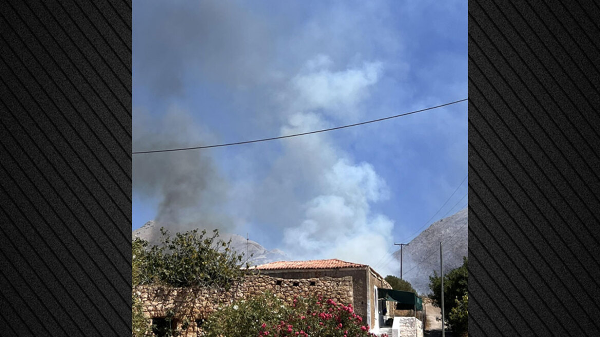 Καλύτερη εικόνα της φωτιάς στον Γερολιμένα Μάνης - Σε χαμηλή βλάστηση οι φλόγες