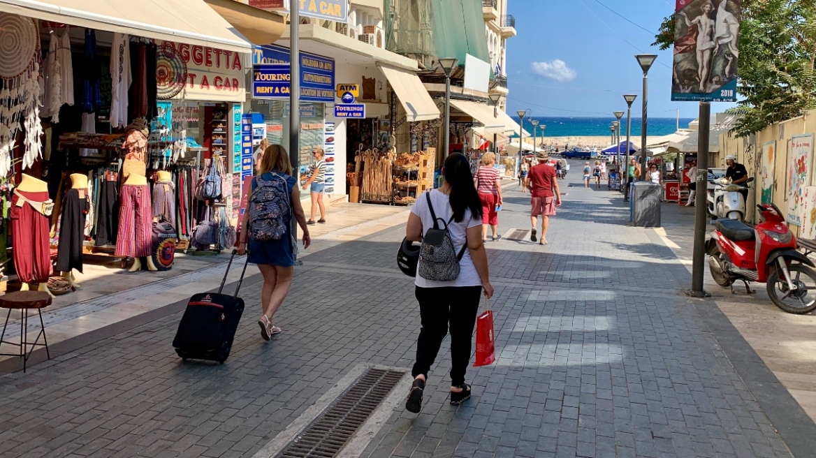 Ηράκλειο: Επιχειρηματίας πήρε χρήματα από Ισραηλινούς τουρίστες για να τους κάνει εκδρομή και εξαφανίστηκε 