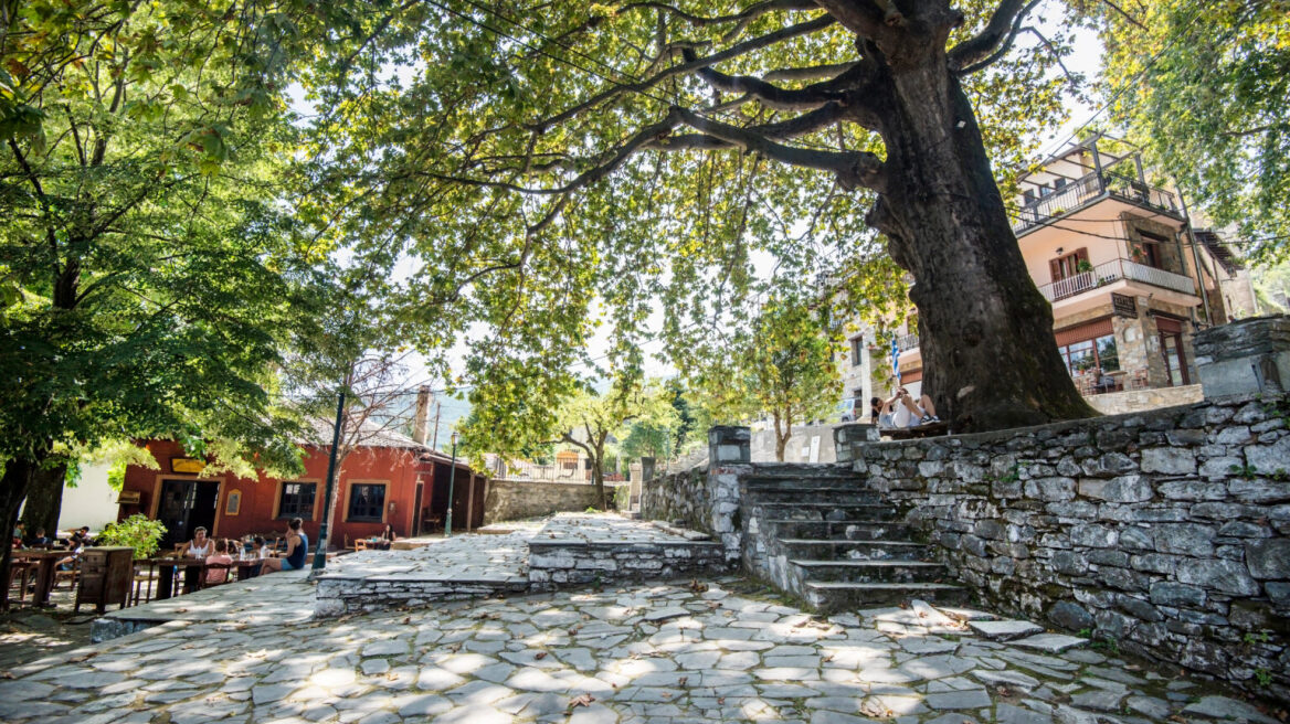 10 ορεινά χωριά στην Ελλάδα για τα επόμενα weekends