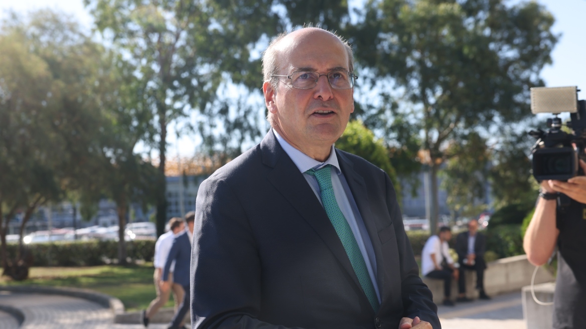 Χατζηδάκης: Πατριωτική πολιτική δεν είναι οι κορώνες του κάθε λαϊκιστή, αλλά η ισχυροποίηση της οικονομίας και των Ενόπλων Δυνάμεων